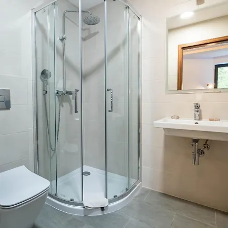 Apartamenty Przy Hotelu Zywieckim Przylekow